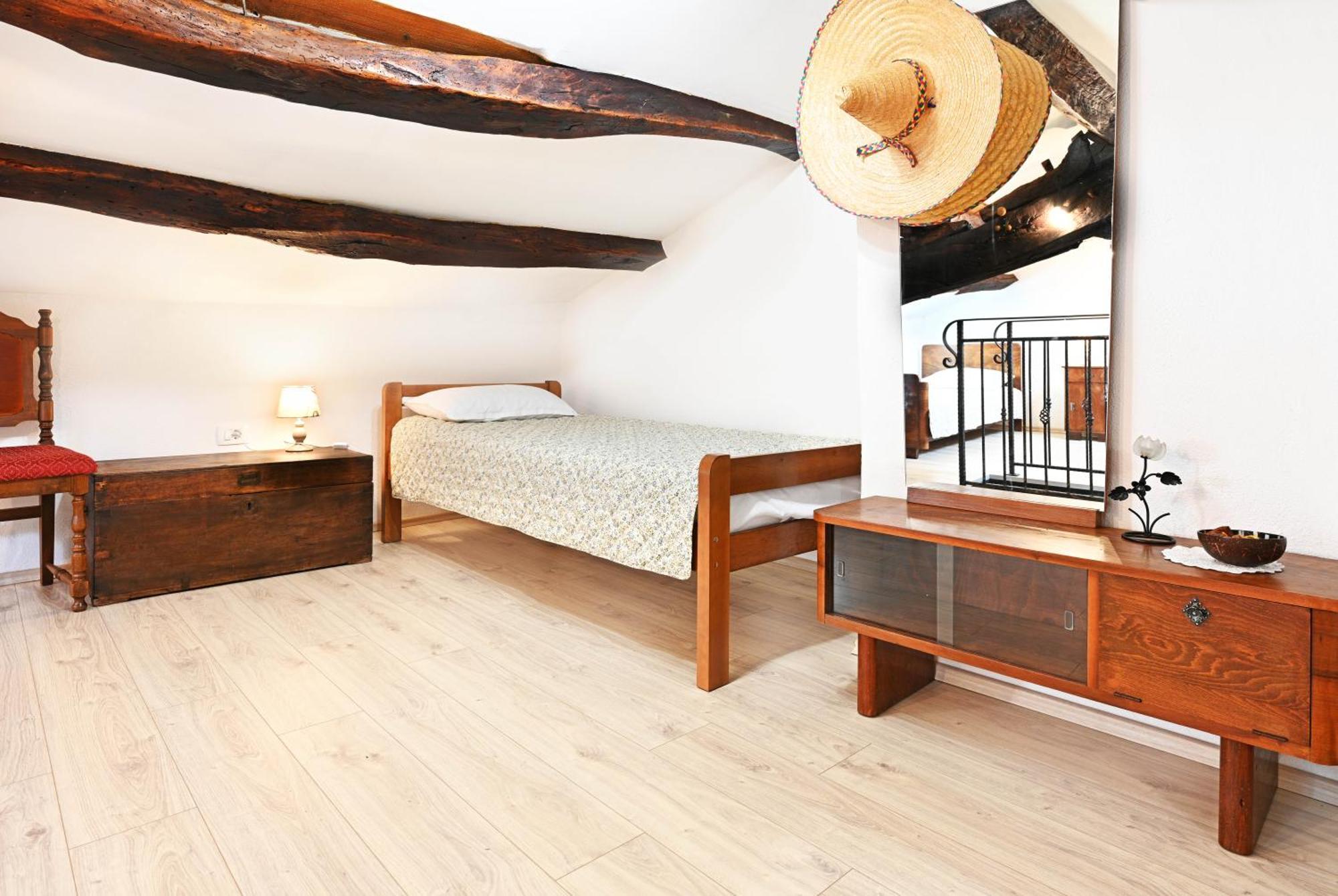 Apartman Studio Baladur Roč المظهر الخارجي الصورة