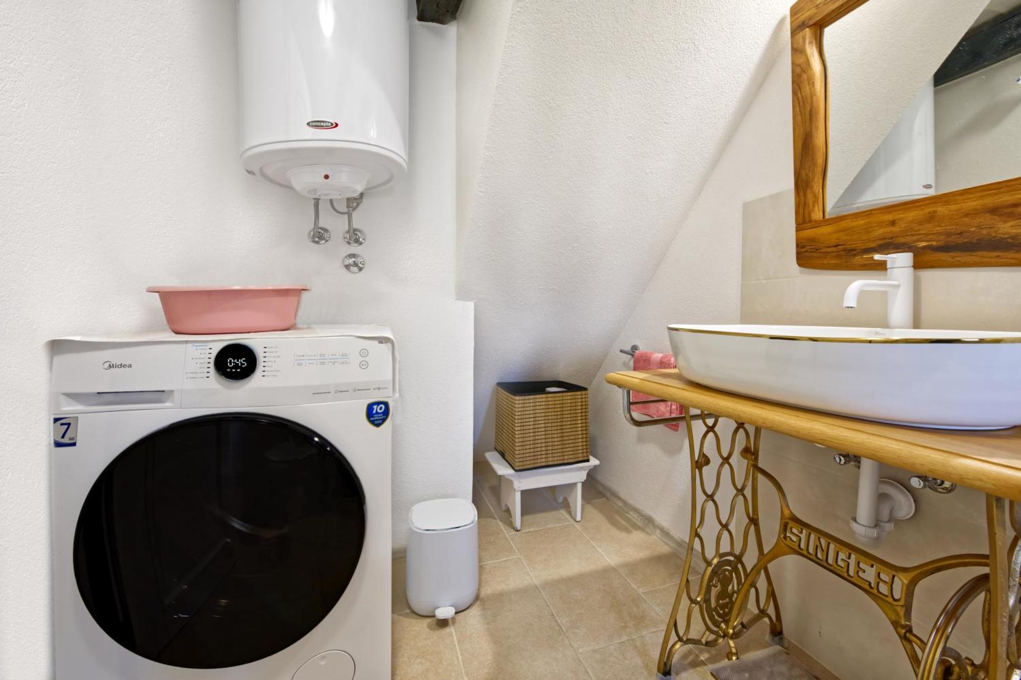 Apartman Studio Baladur Roč المظهر الخارجي الصورة